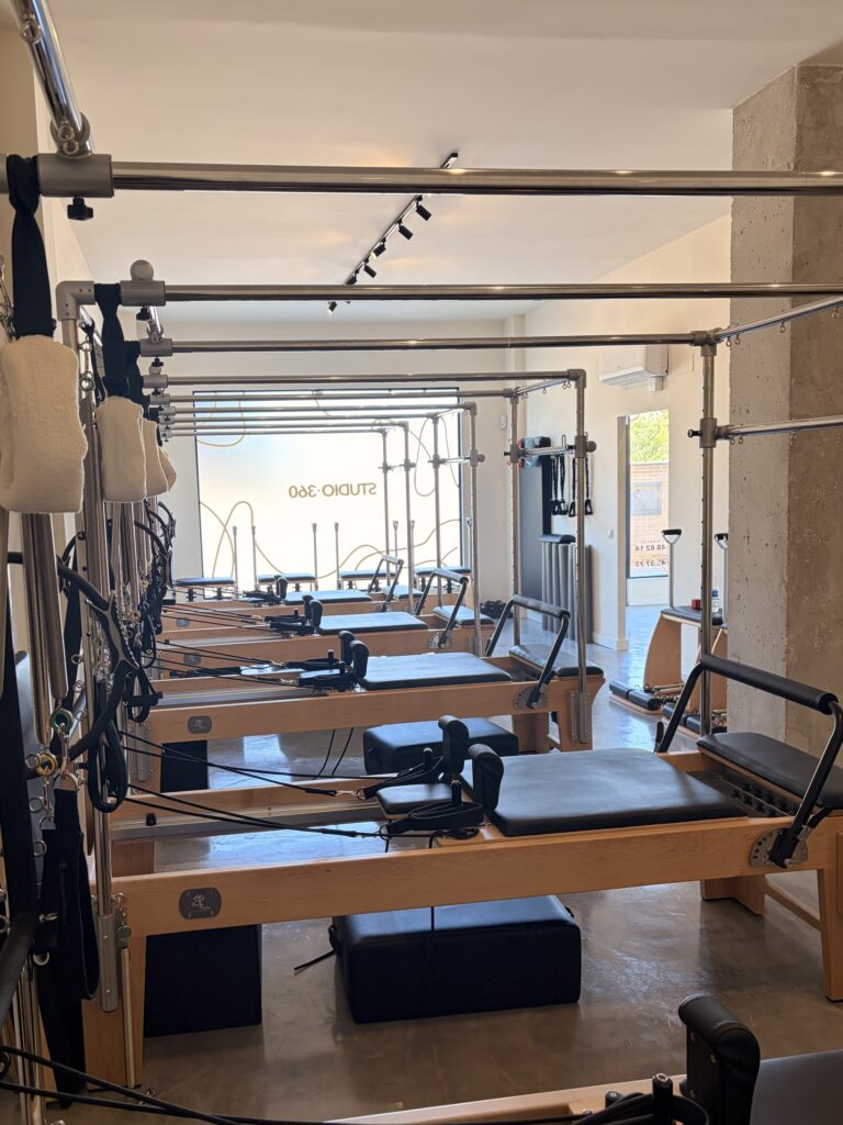 clase pilates máquina